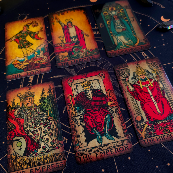The Smith-Waite Tarot Borderless Vintage Eco Linen Tarot Cards