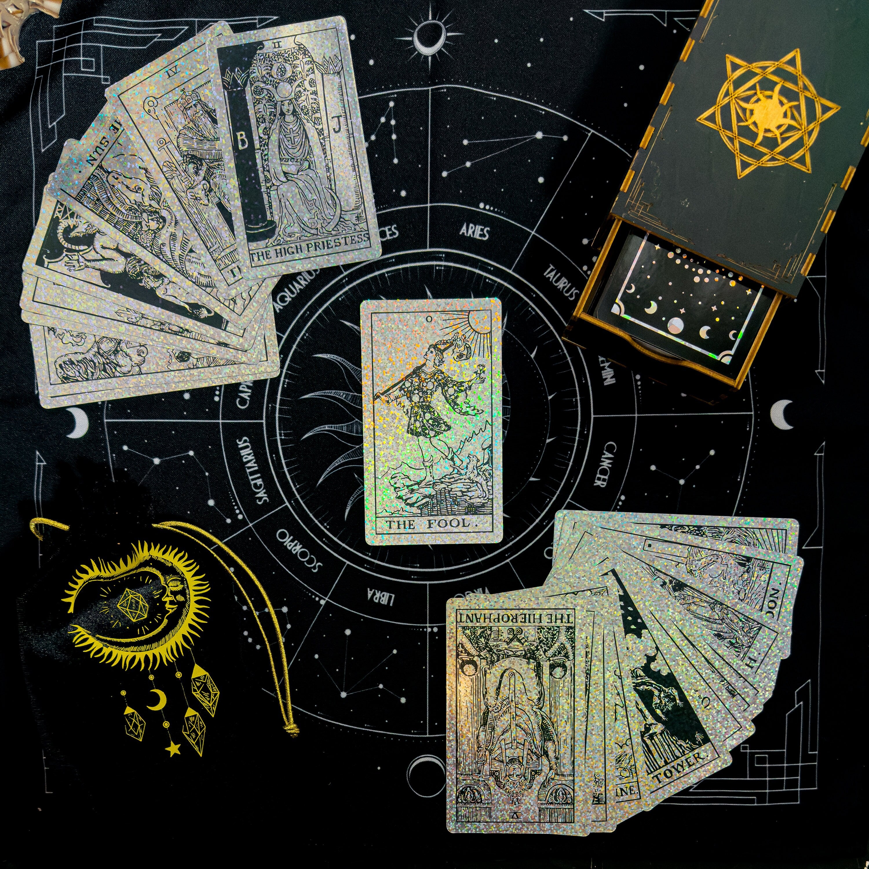 クリスタルタロット — ホログラフィック箔 – Dark Forest Tarot Cards