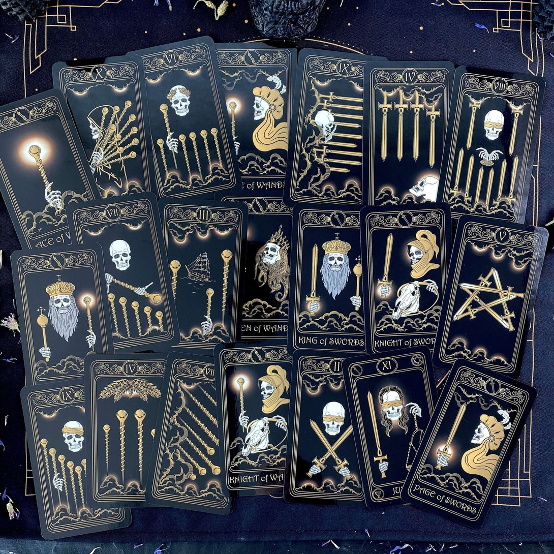 Gold Skull Tarot Deck - Dark Forest Tarot Cards