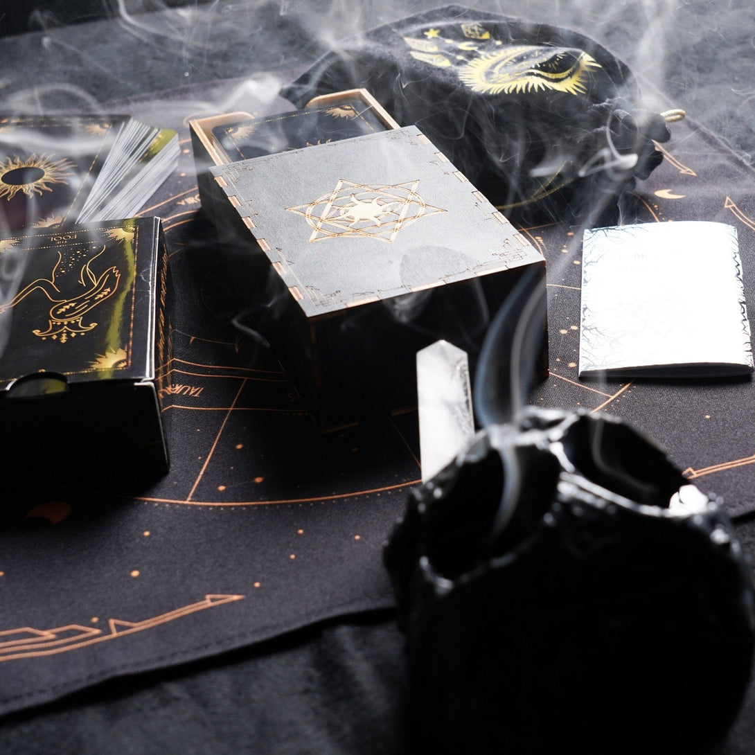 Velvet Tarot Cards Bag Black&Gold - Dark Forest Tarot Cards