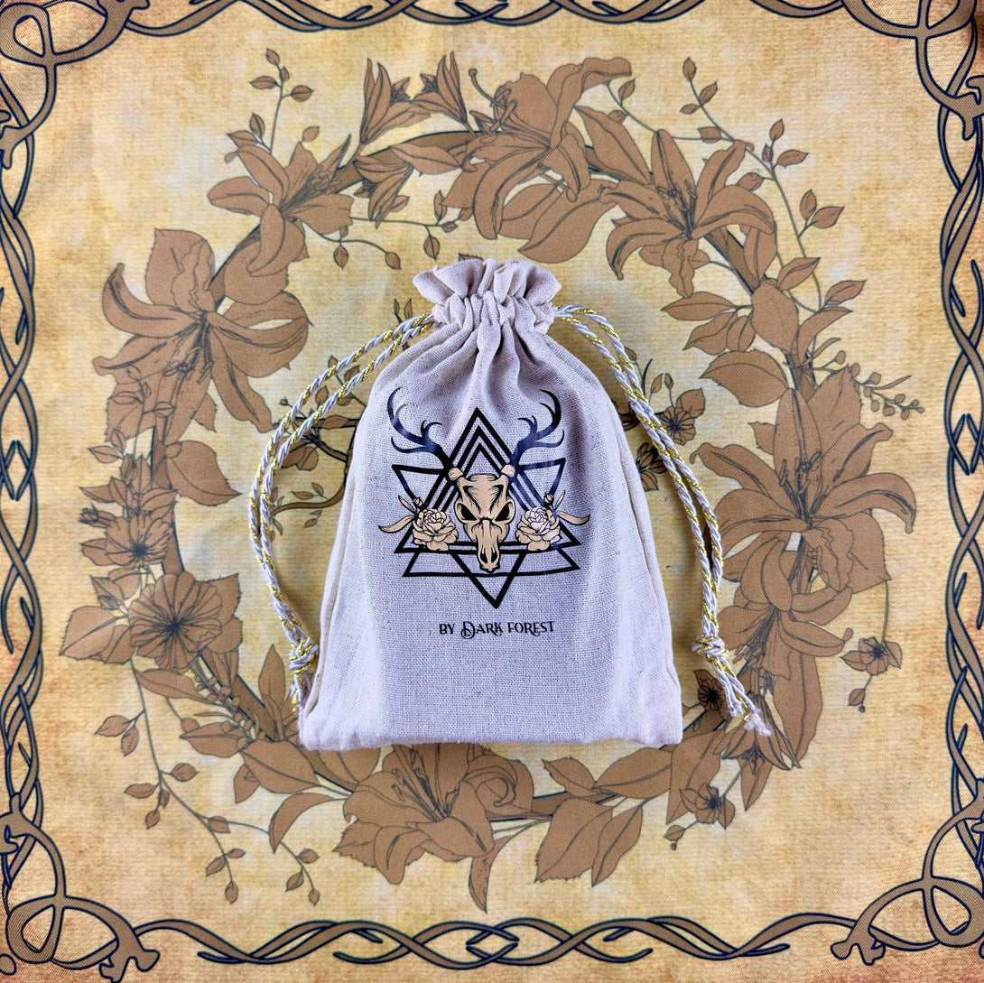 DELORIGIN Lot de 4 sacs de tarot en velours avec pendentifs en alliage de style tibétain, pochettes de rangement pour cartes de tarot, sac à bijoux pour jeux de cartes de tarot DELORIGIN Lot de 4 sacs de tarot en velours avec pendentifs en alliage de style tibétain, pochettes de rangement pour cartes de tarot, sac à bijoux pour jeux de cartes de tarot